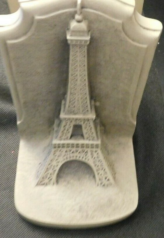 TMS 2002 EIFEL TOWER TAN BOOK ENDS! e1020HXX