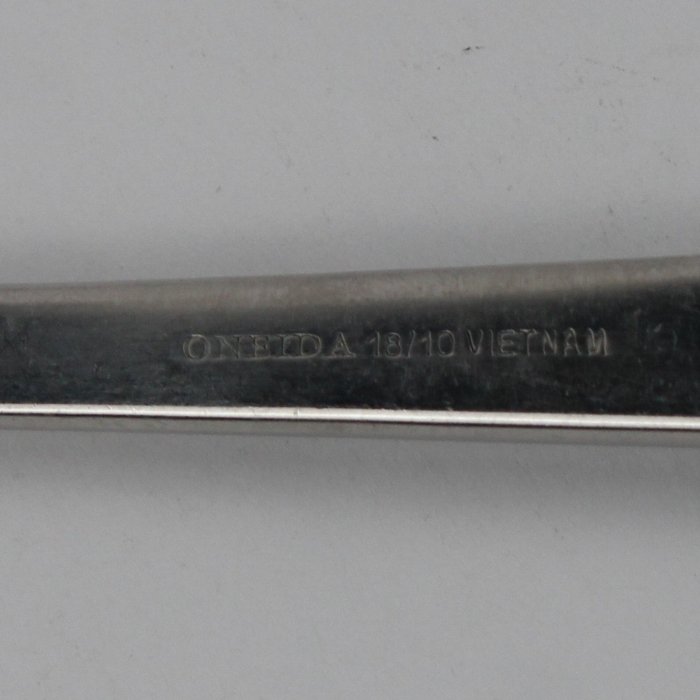 Oneida Silver Dorchester Pattern 18/10 SS Cold Meat Serving Fork 8.5" Good