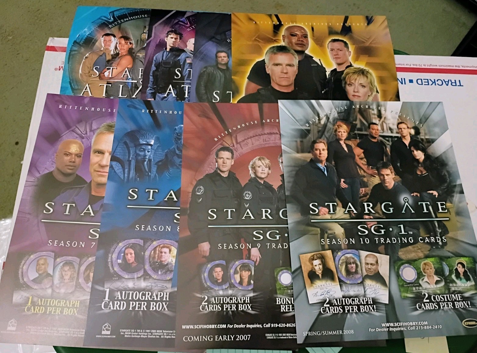 Lot Of 10 Stargate Atlantis 1,2,3 And SG1 6 7 8 9 10