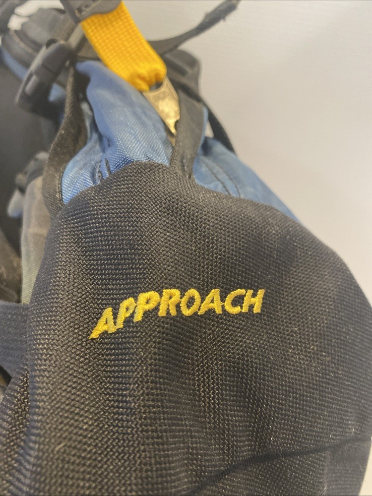 Mountainsmith Backpack Approach Hiking Pack Backpacking blue