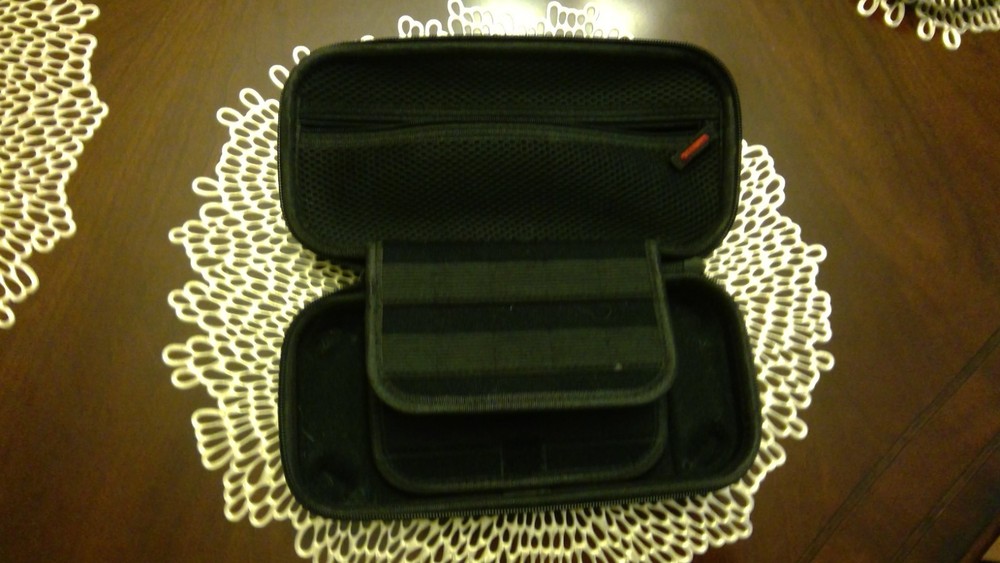 nintendo switch gray Joy-cons. Includes more accesories.