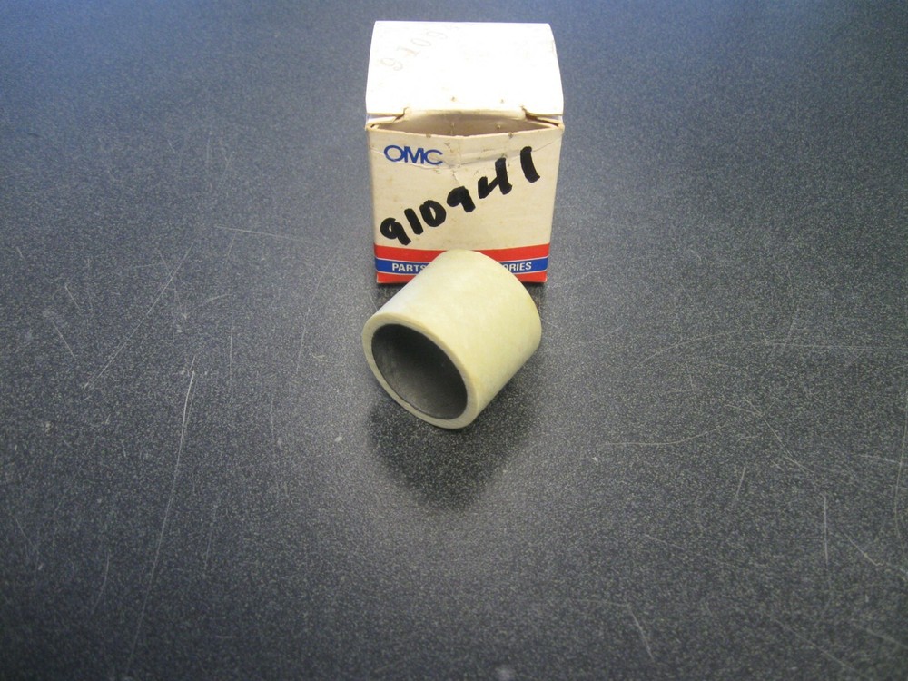 Johnson Evinrude OMC 0910941 Bushing JO80