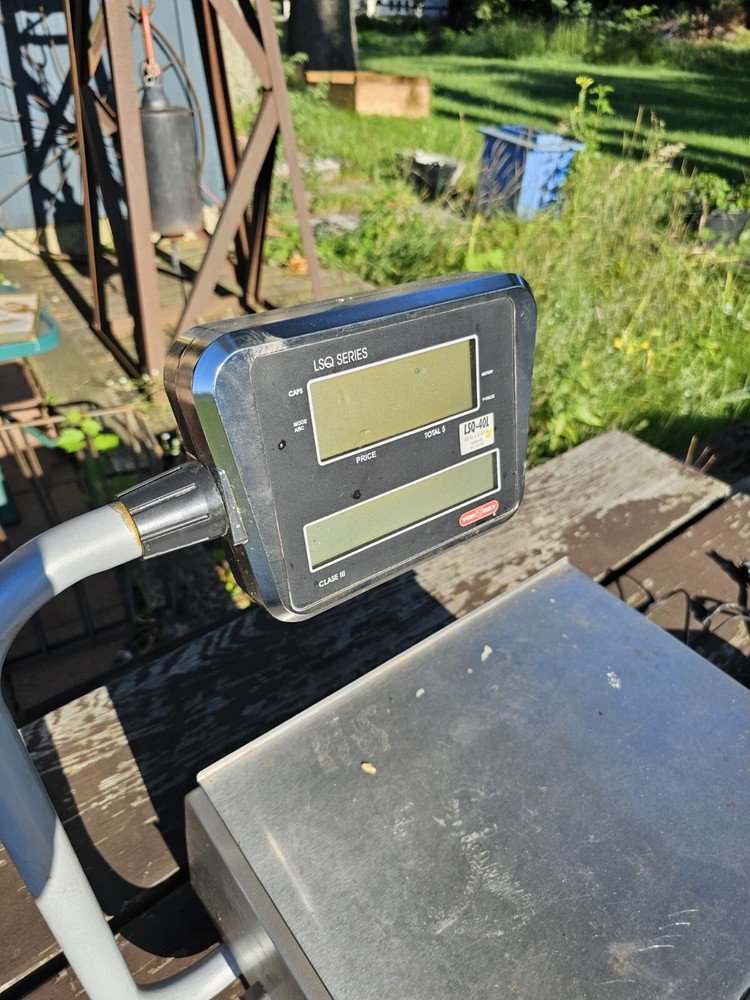 Tor-rey LSQ-40L 40 lb. Price Computing Scale with Label Printer