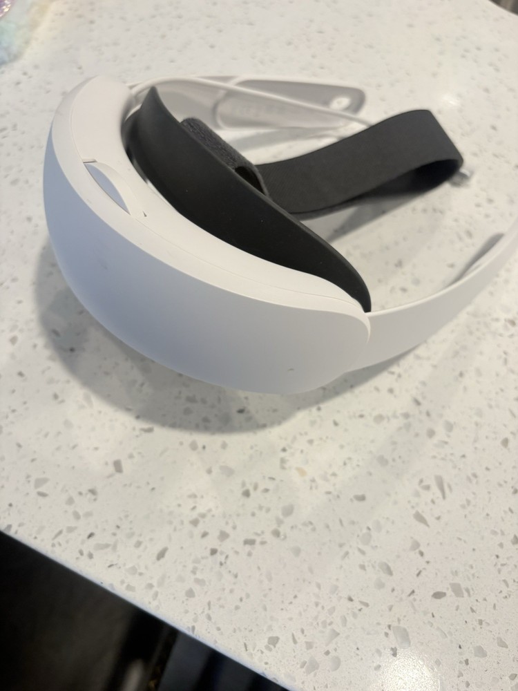 White Extra Battery Vr Headset
