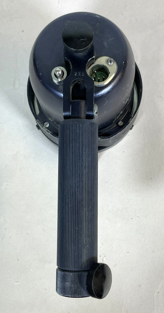 Ultralight 2 Anton Bauer 12V handheld Light with Handle