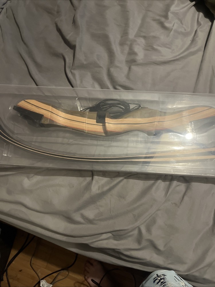 Fleetwood Monarch 62" 29# Recurve Bow Includes String