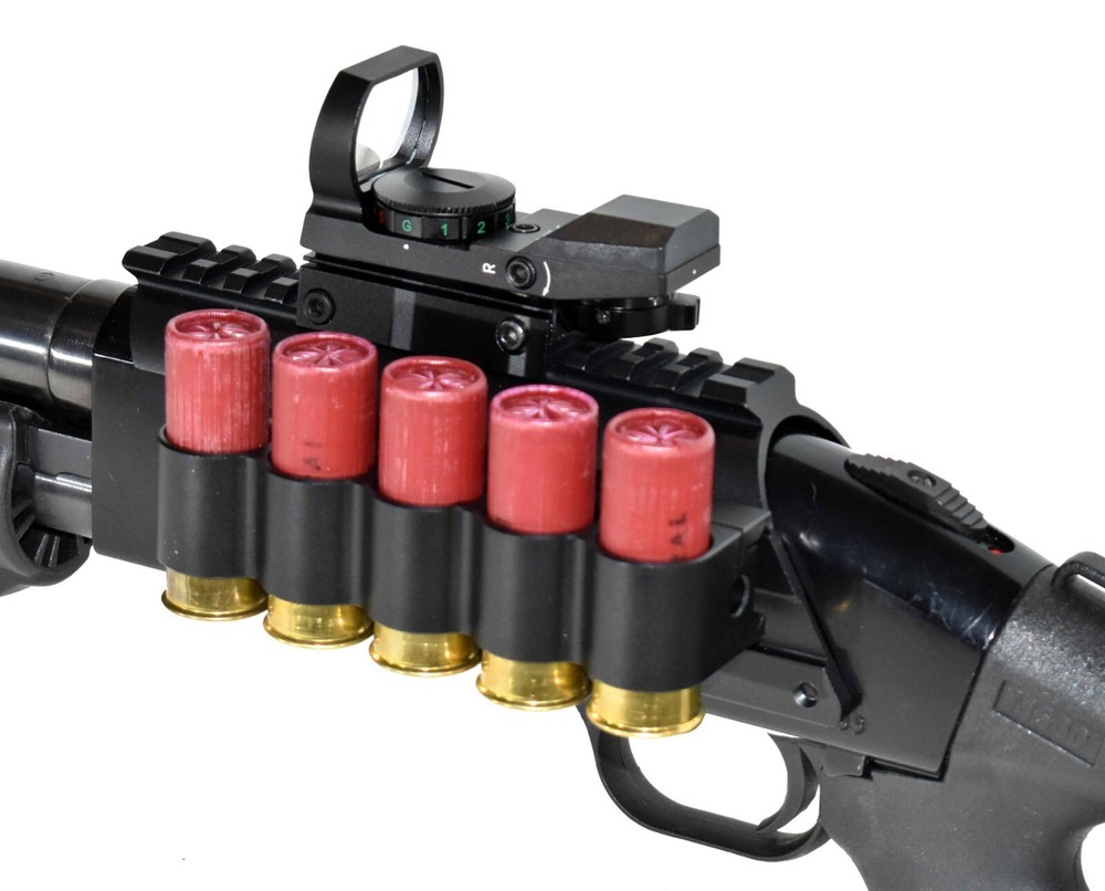 Reflex sight shell holder saddle mount combo for Mossberg maverick 88 12 gauge.