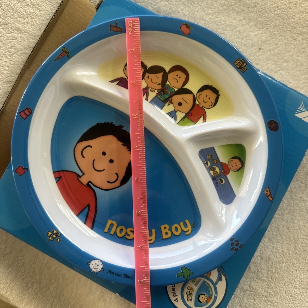 Noshy Boy Matzah Plate Set