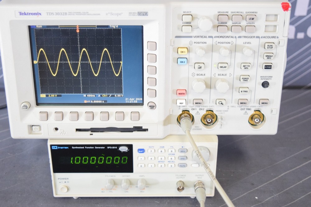 GW Instek SFG-2010 Synthesized Function Generator 10MHz