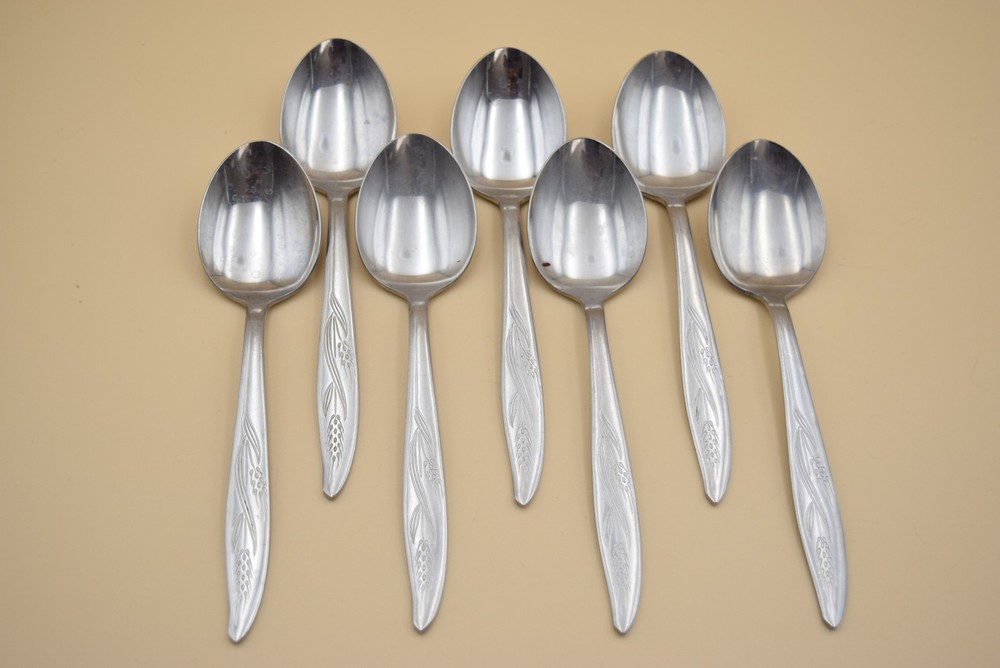 14pc Present Gracious Wheat Flatware Set 7 Salad Forks 7 Tablespoons