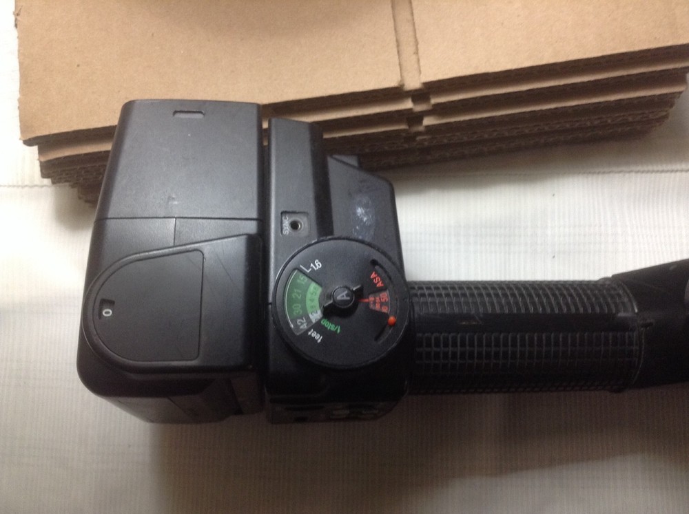 Sunpak Auto 522 Thyristor Handle Mount Flash with Battery Inserts Tested