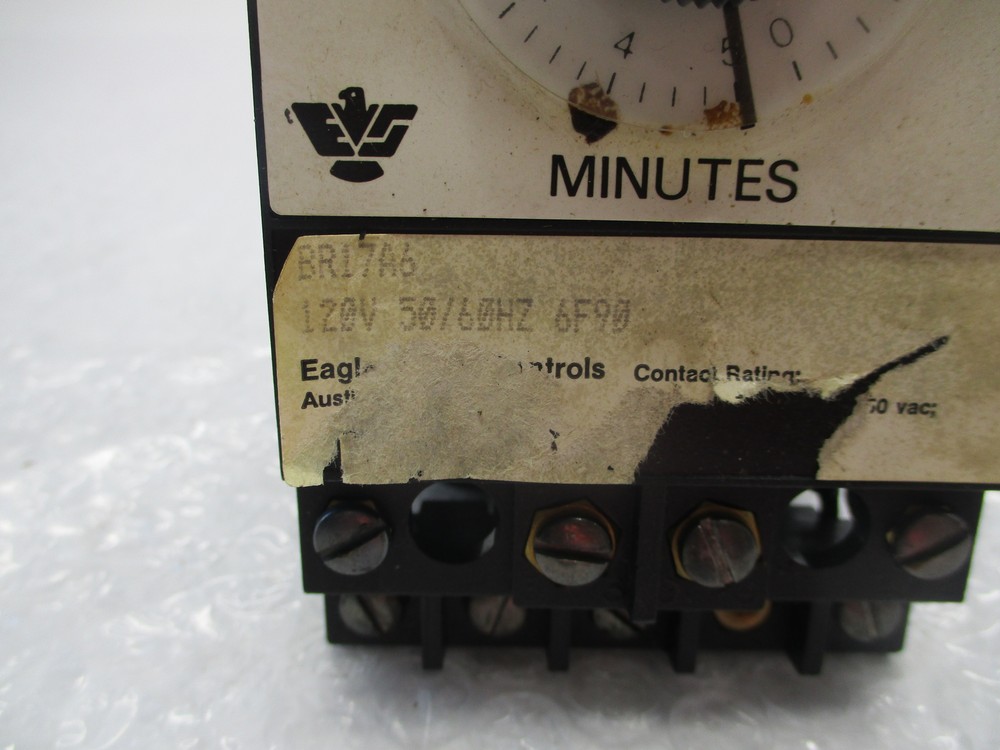 EAGLE SIGNAL CONTROLS BR17A6 TIMER (AS PICTURED) NSNP