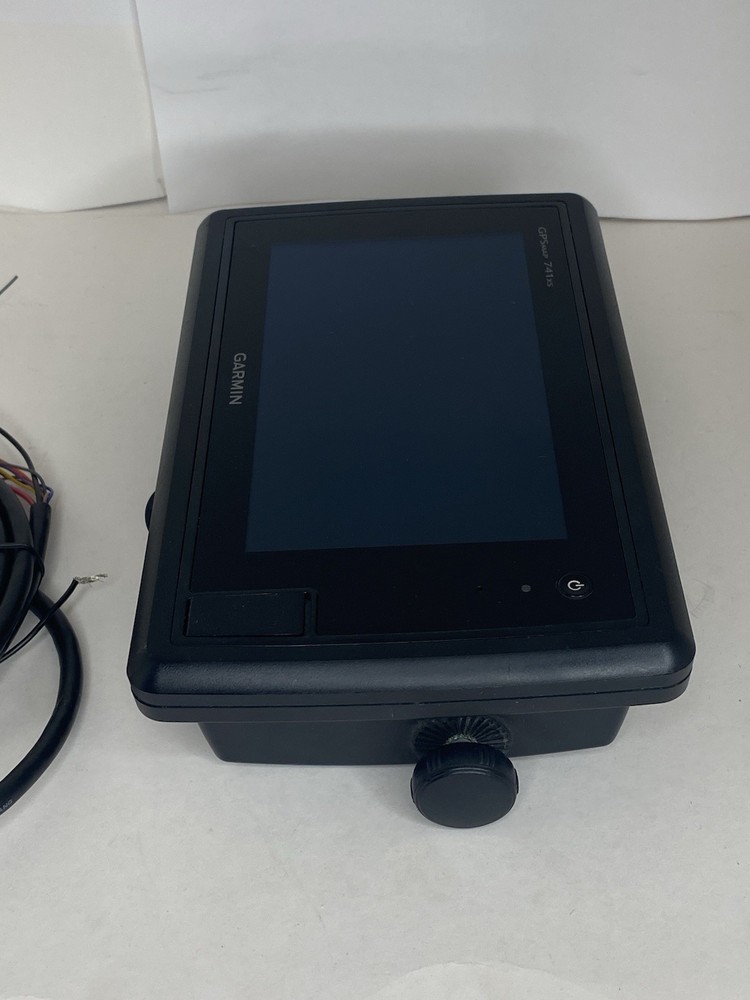 DEFECTIVE Surface damaged Garmin GPSmap 741XS GPS Chartplotter Multifunc G3D