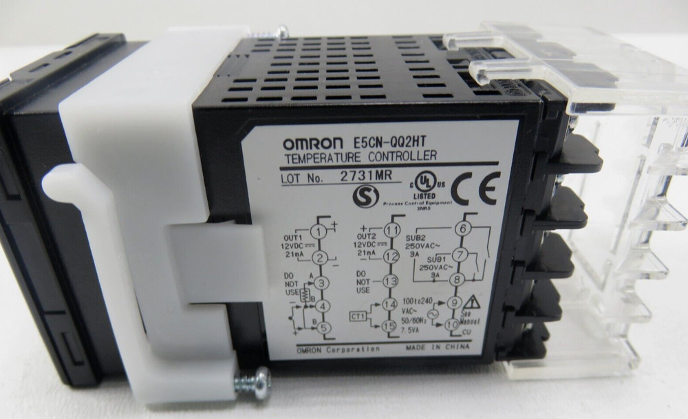 Omron E5CN-QQ2HT Temperature Controller