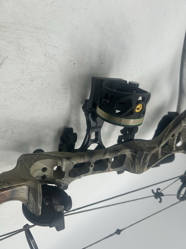 👍EXCELLENT CONDITION Diamond Iceman Flex Bow Bowtech Compound Bow