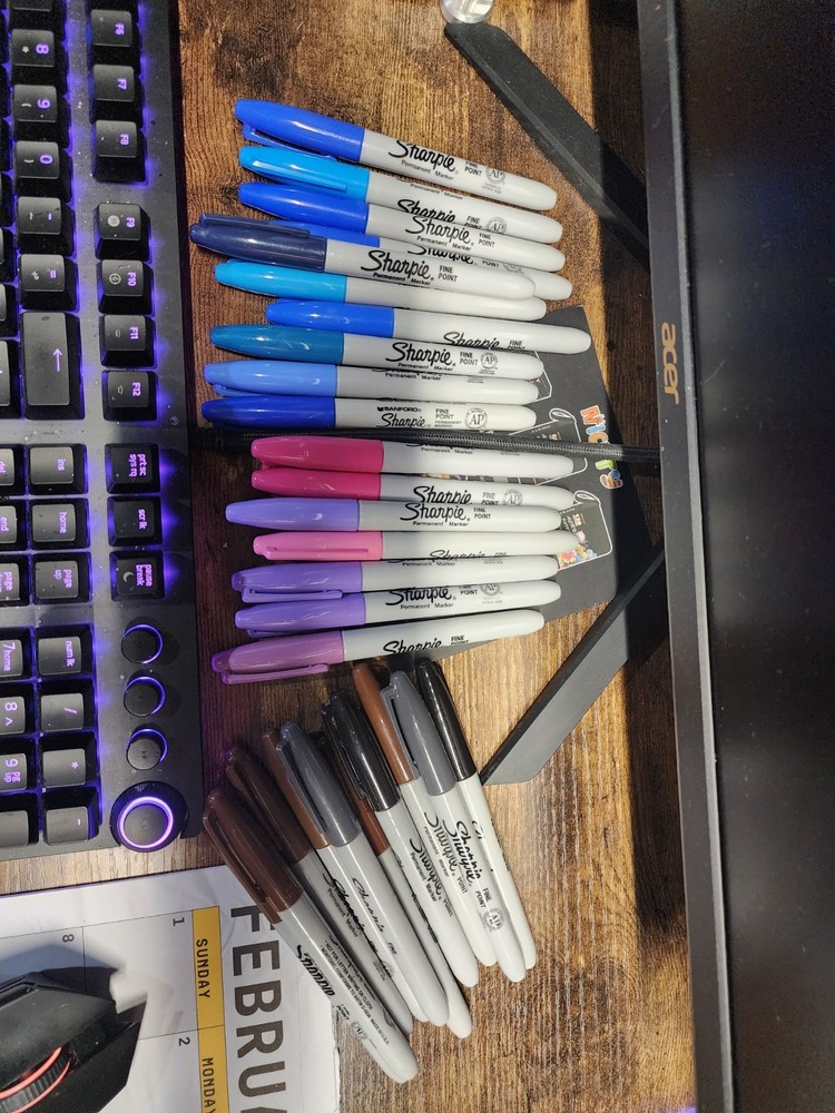 Sharpie Markers Lot