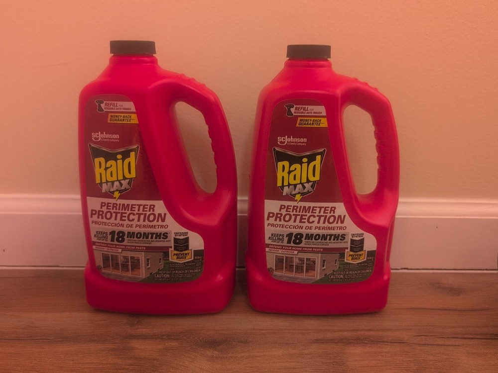 lot of (2) Raid MAX Perimeter Protection Bug Killer, Auto Trigger Refill, 64 oz
