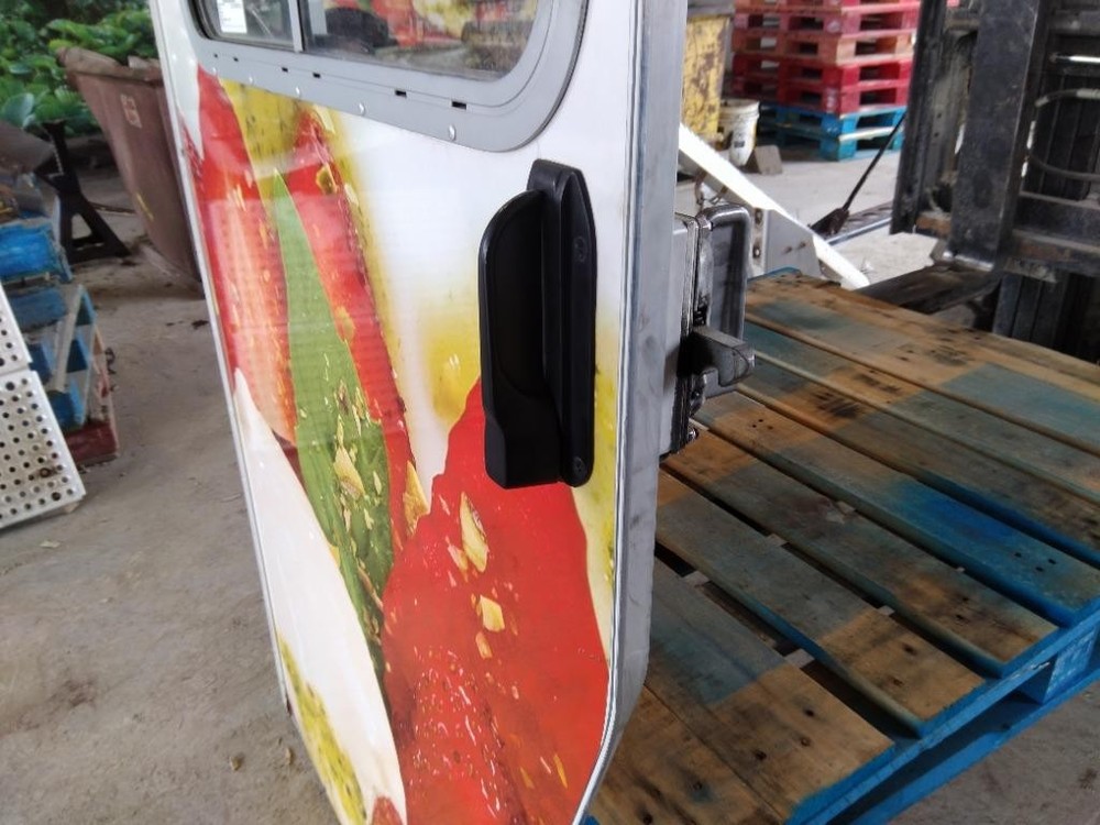 For 2019 FREIGHTLINER MT55 DOOR ASSEMBLY Right , MN