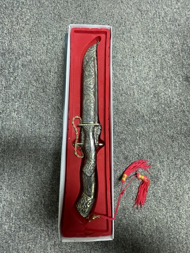 Double Blade Knives. 2 in 1