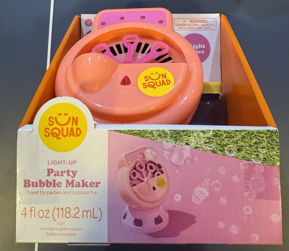 Sun Squad Light Up Party Bubble Maker With 4 Different Colors