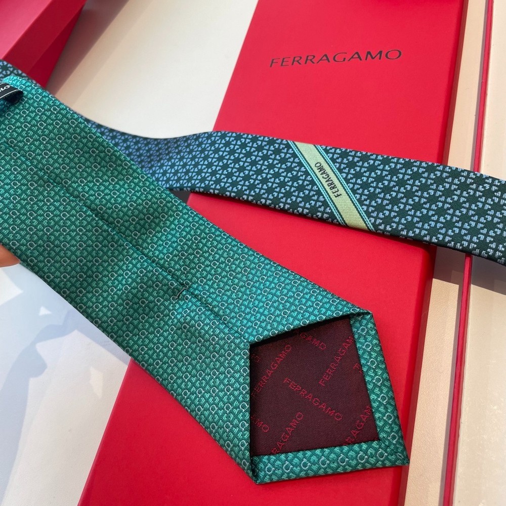 Ferragamo tie Authentic Width 8cm