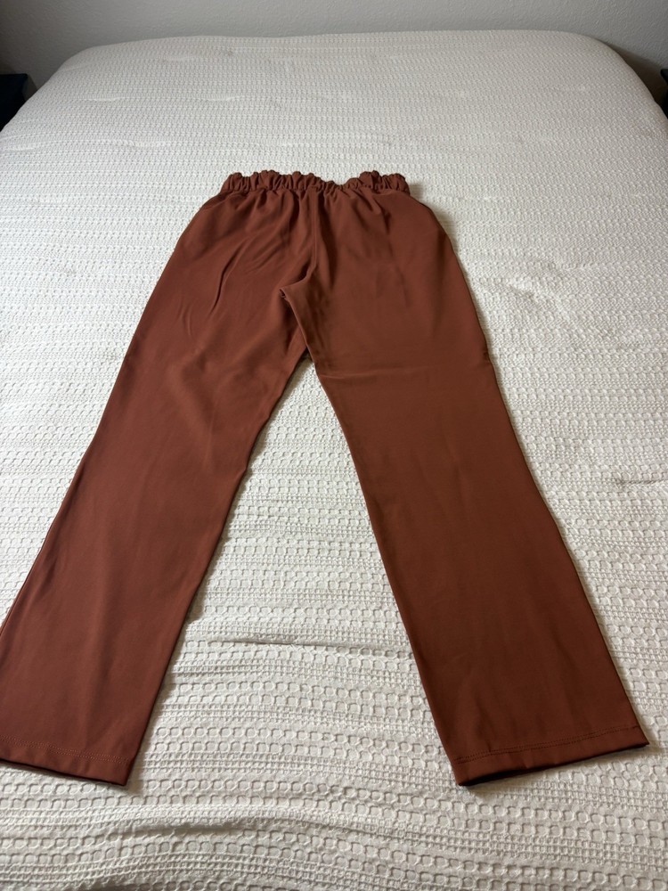 Lululemon Keep Moving Pants Savannah Size 8 Rust/Orange- Missing Drawstring