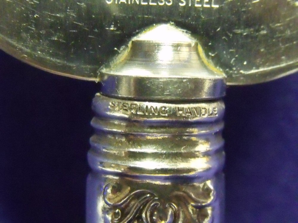 STERLING REPOUSSE HANDLE STAINLESS BLADE 9 1/4" CAKE KNIFE VGUC
