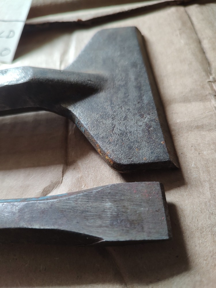 2 DASCO PRO COLD CHISELS