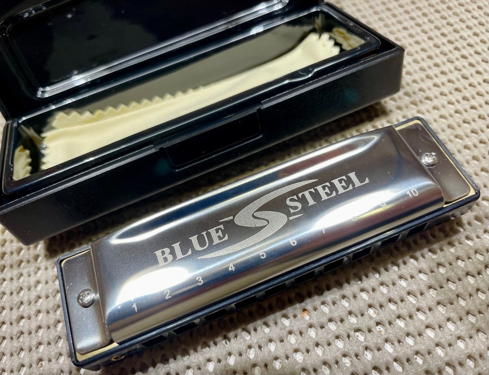 Harmonica Bushman Blue Steel, various keys