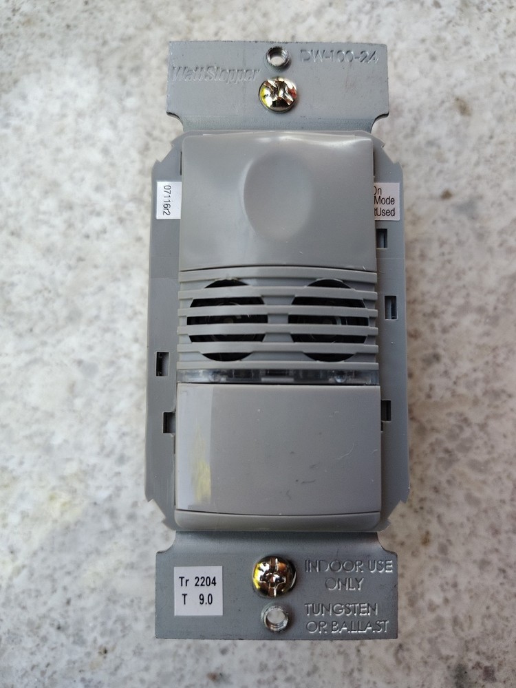 LEGRAND WATTSTOPPER DW-100-24-G DUAL TECH WALL SWITCH SENSOR