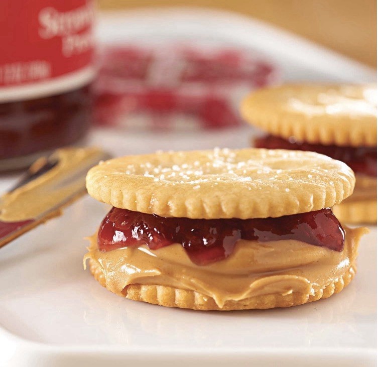 Ritz Original Crackers 18 Stacks Cracker & Crispbread Wheat Soy Bioengineered