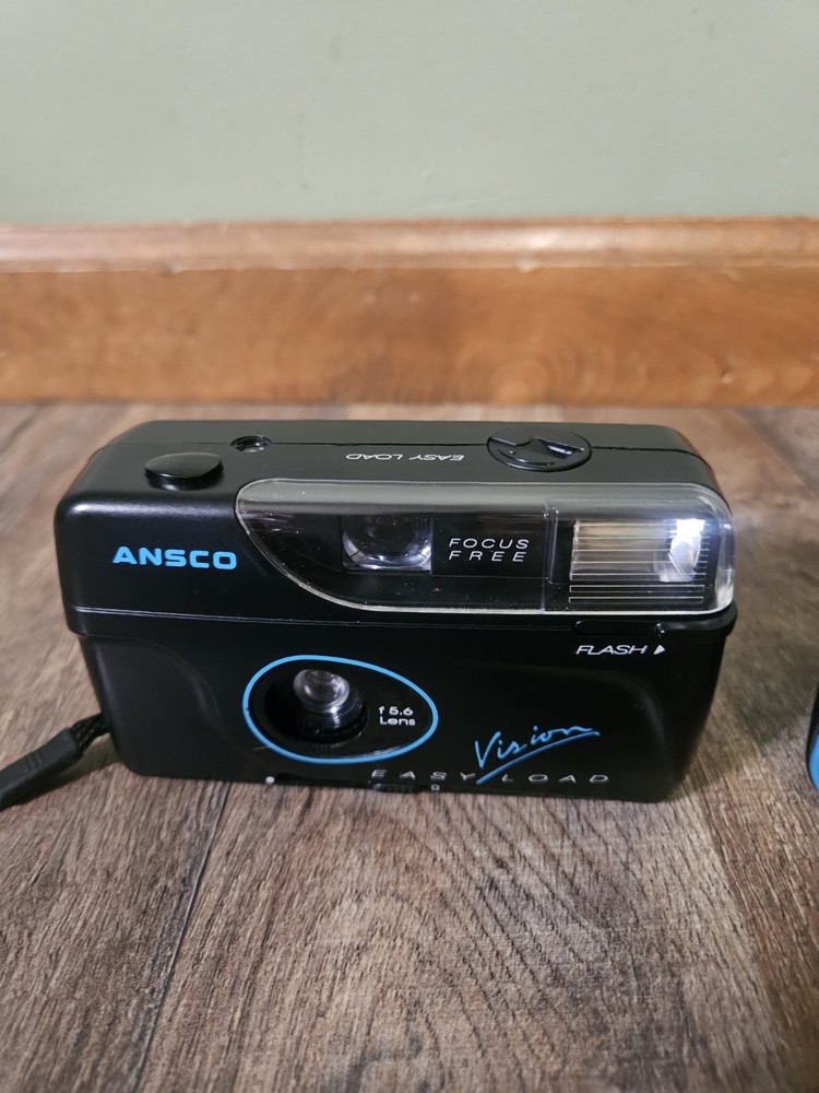 Vintage Ansco Vision Fully Automatic F 5.6 Lens Autoload Camera & Case Untested
