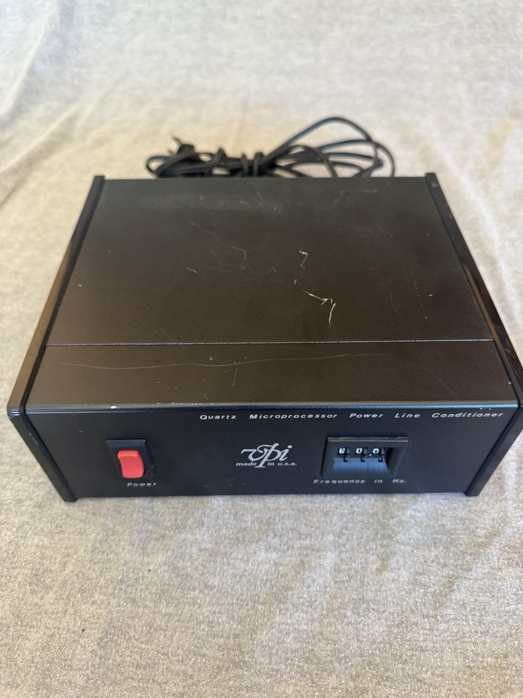 VPI Microprocessor Control Quartz Frequency Power Line Conditioner