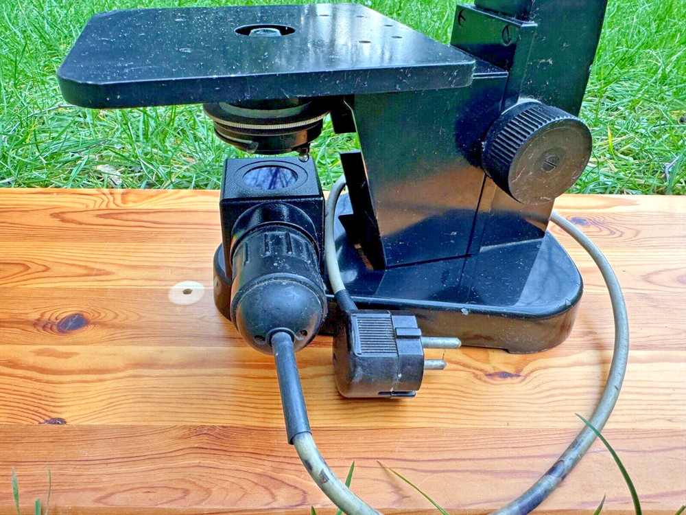 Vintage Microscope Ernst Leitz Wetzlar | Germany | Mid-20th Century Introducing