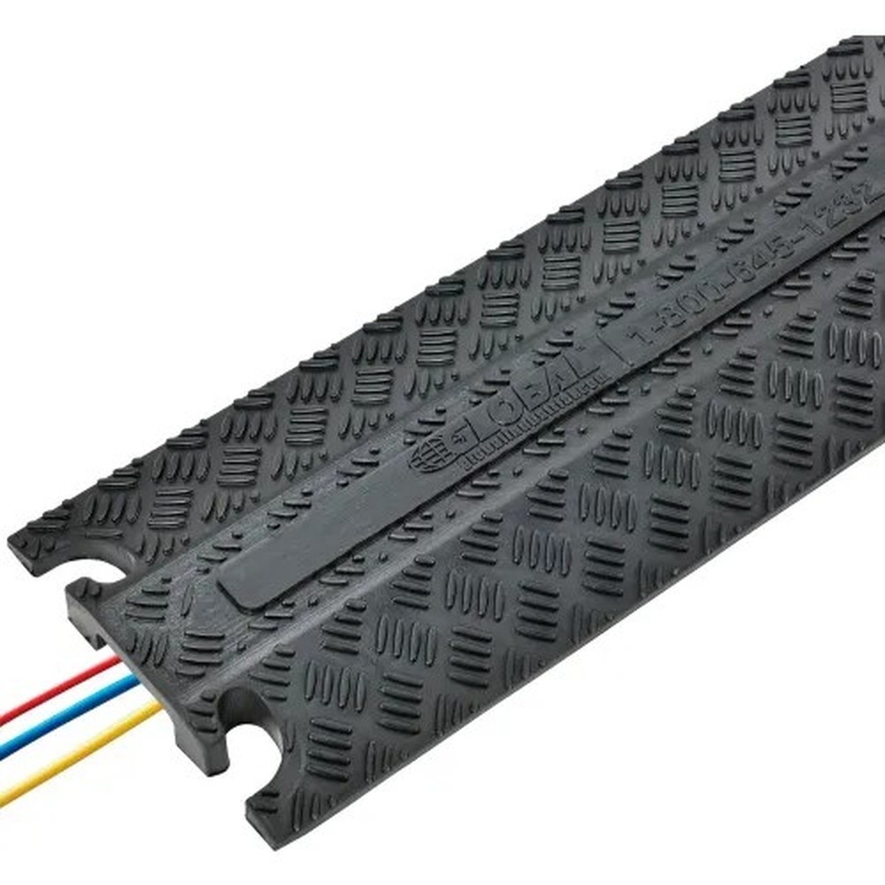 Global Industrial? Molded Rubber Cable Protector, Black