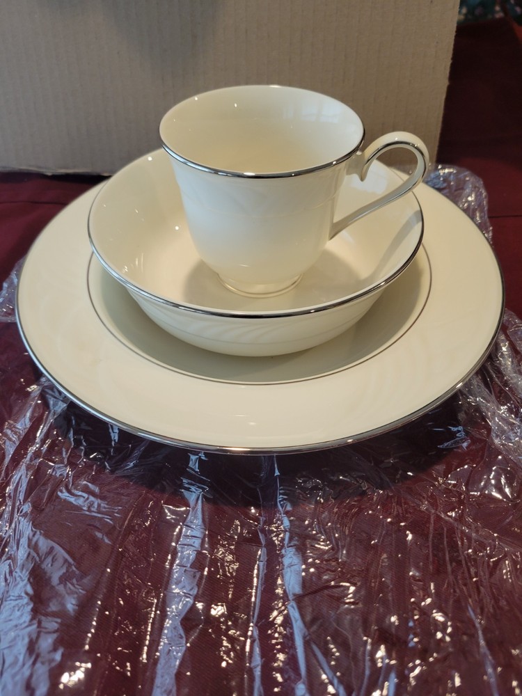 Lenox Sand Dune Platinum. 3 Piece Set.