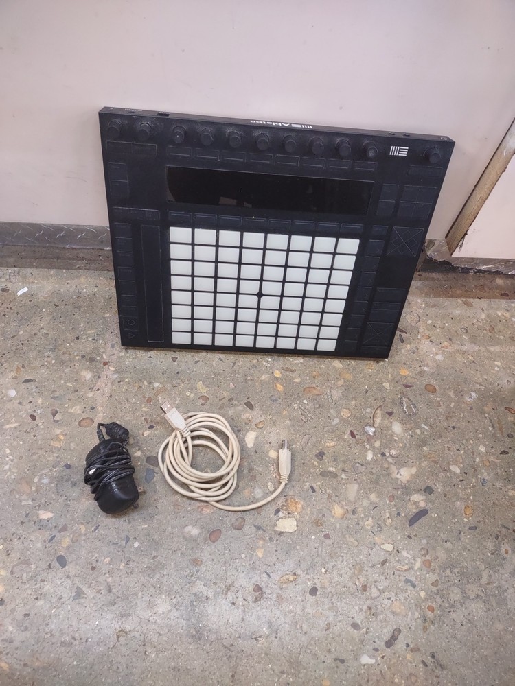Ableton Push 1 Midi USB Controller, Used but in Great Working Condition