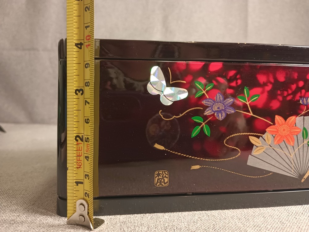 Ono Japan Lacquerware Hinged Mirrored Slim Tissue Box Butterflies