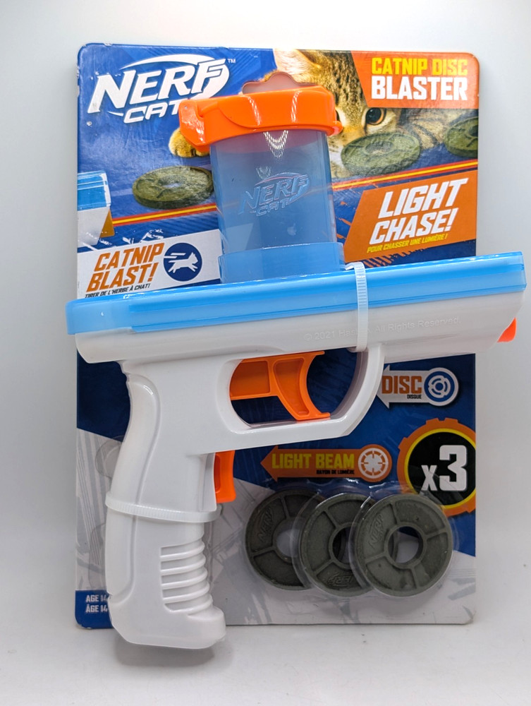 New Nerf Cat Catnip Disk Blaster has Light Beam and 3 Disks Needs Batteries