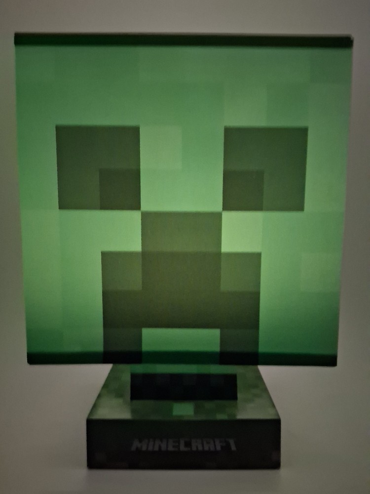 Minecraft Creeper LED Lamp (Includes LED Light Bulb) Works