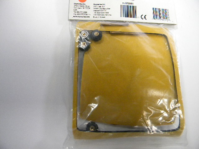 Raymarine E32051 Flush Mount Kit - NEW/OLD Stock