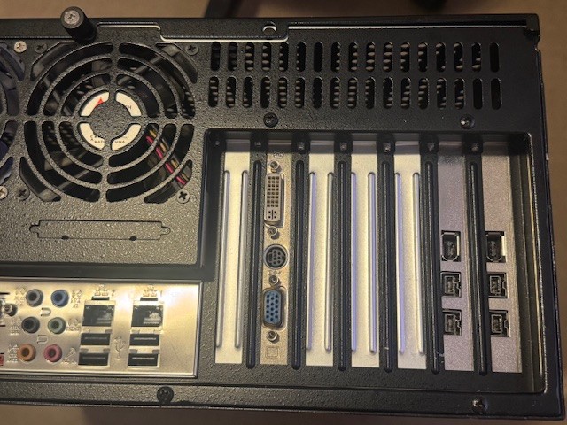 Cutomized X86 based Linux Suse10.1 Server system w/ 2 Raid drives in 4U Chassis