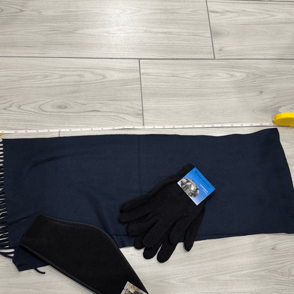 Scarf, gloves and headband bundle (3)