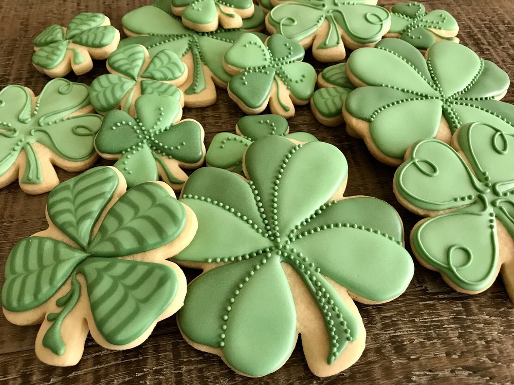 Big Four Leaf Clover Cookie Cutter 3.75'' Metal