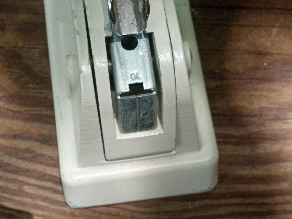 VINTAGE SWINGLINE No. 13 STAPLER (TESTED WORKING)