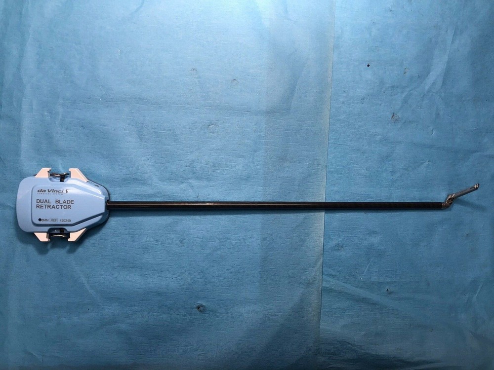 Intuitive Surgical da Vinci S Dual Blade Retractor REF 420249