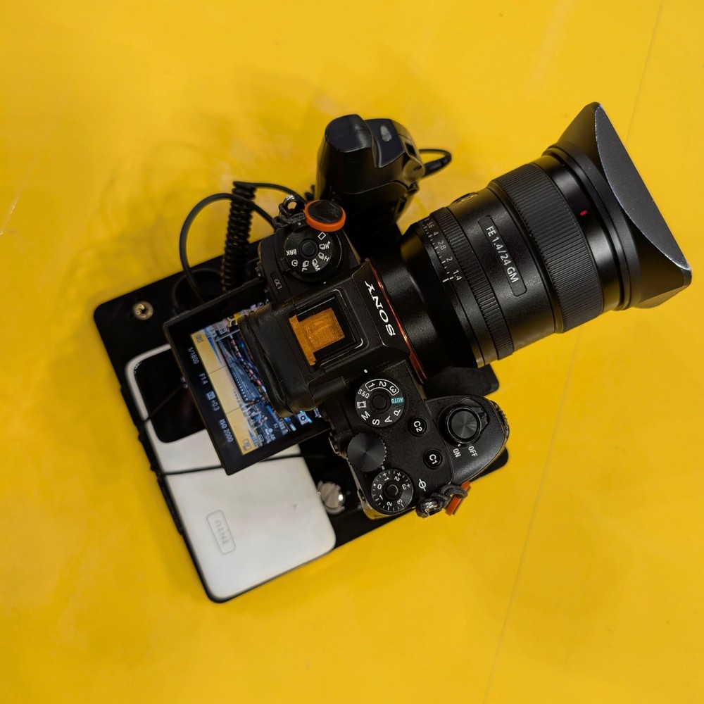 Camera Floor Plate