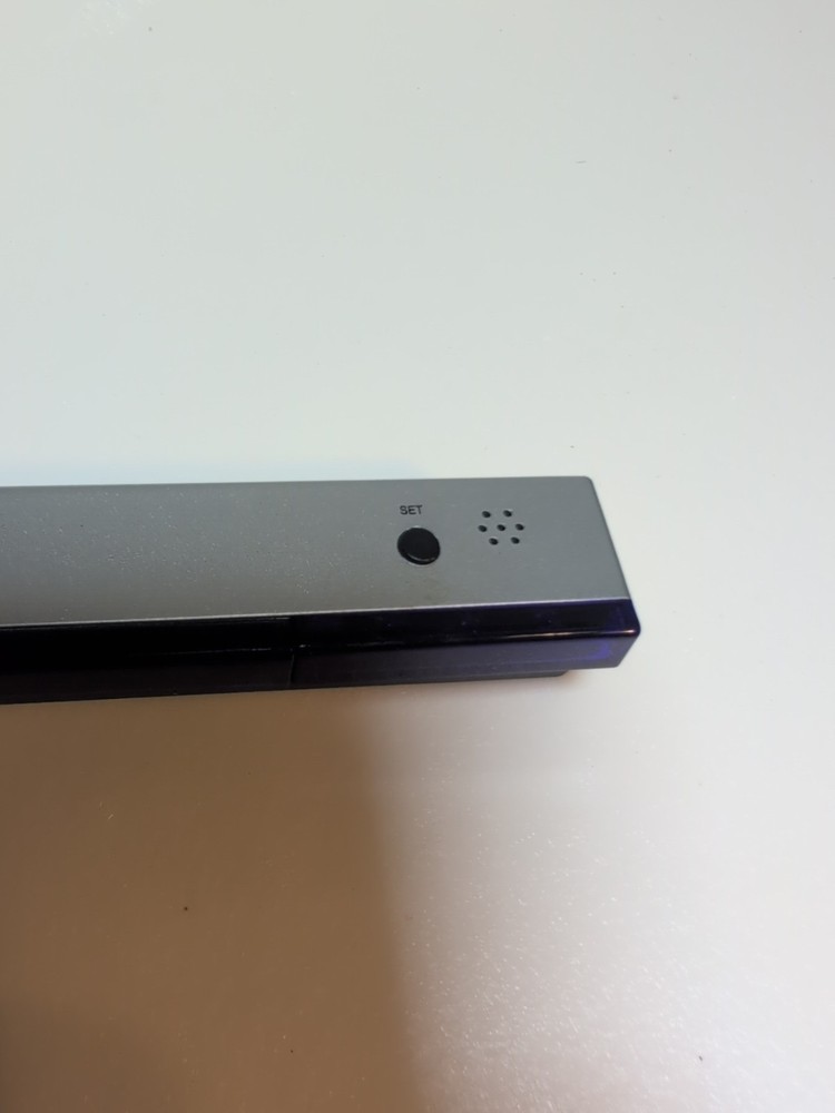 Psyclone Essentials PSE117 Wireless Sensor Bar for Wii