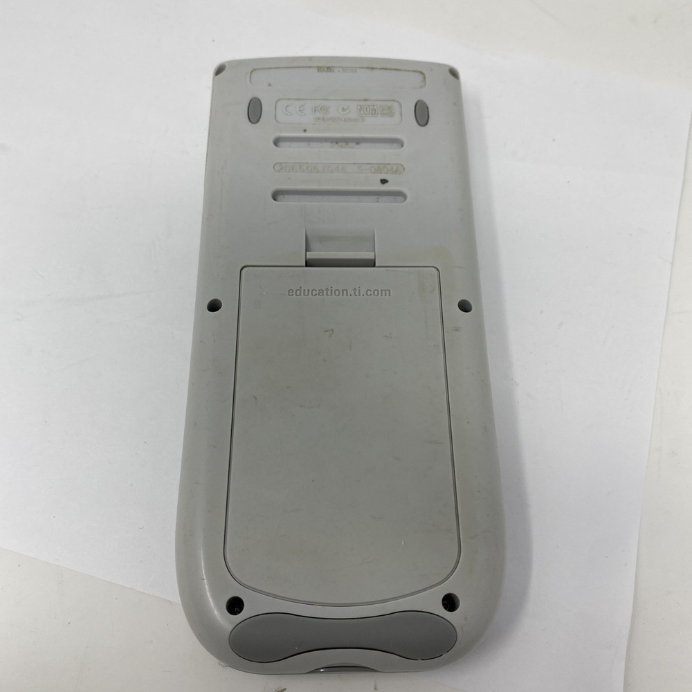Texas Instruments TI-84 Plus Silver Edition Graphing Calculator -TESTED