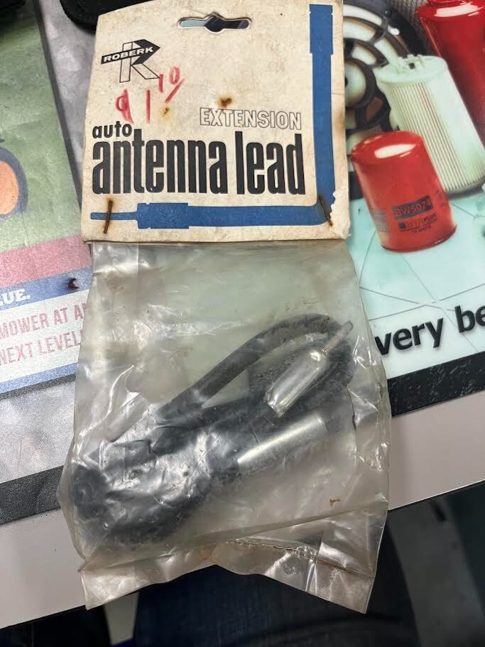 L24 ANTENNA LEAD